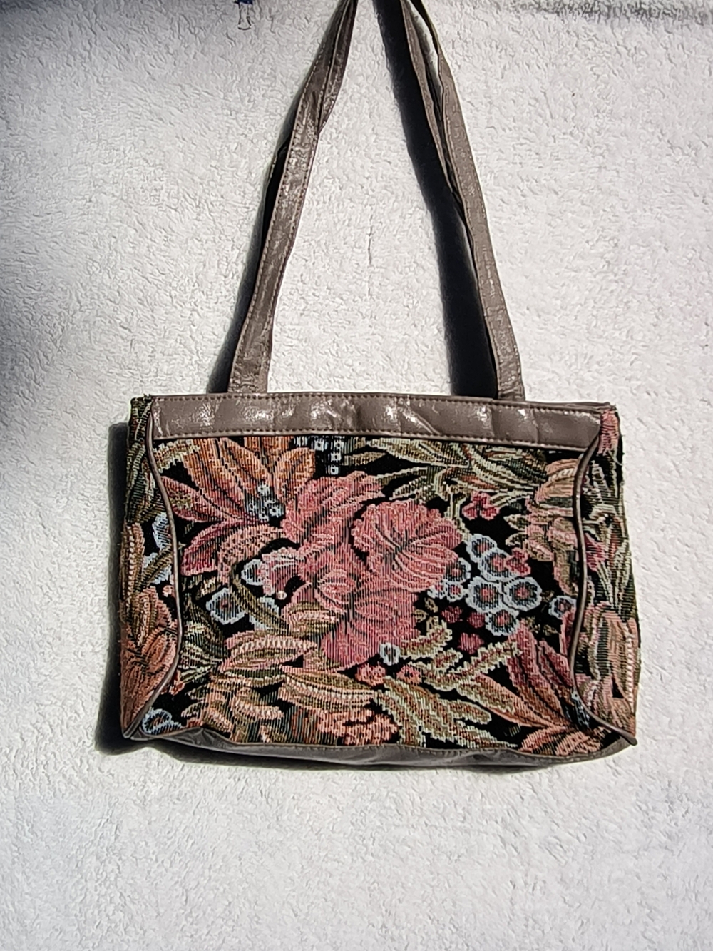 Vintage '80s '90s Floral Tapestry Shoulder Bag with Roses